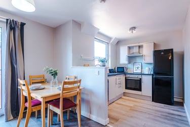 2 bed house, Flat 18, Mayfair Court, Fallowfield, Manchester, M146NS - Image 5