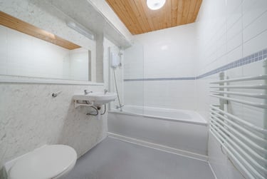 2 bed house, Flat 7, Mayfair Court, Fallowfield, Manchester, M146NS - Image 2