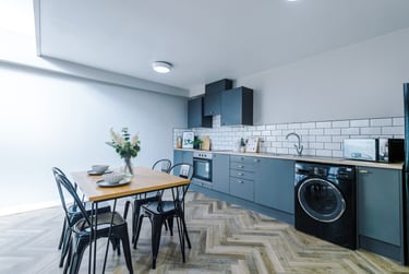 2 bed house, Flat 2, Mayfair Court, Fallowfield, Manchester, M146NS - Image 5