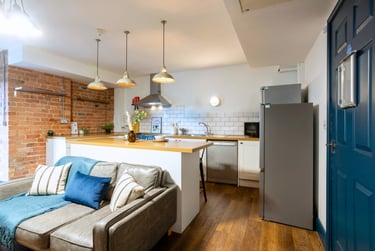 6 bed house, Flat 1, Shoe &amp; Boot Factory, Highfields, Leicester, LE27AE - Image 1