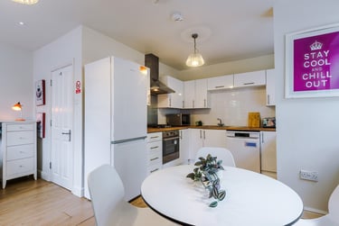 4 bed house, Rolleston Drive, Lenton, Nottingham, NG71JT - Image 3