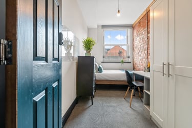 4 bed house, Flat 18, Shoe &amp; Boot Factory, Highfields, Leicester, LE27AE - Image 2