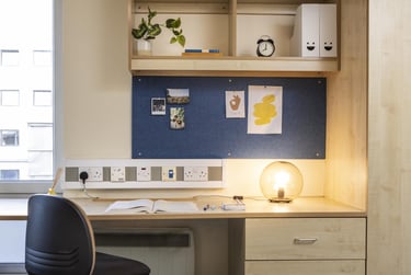 Gold at Burley Road, 5 Burley Road, Kirkstall, Leeds, LS31NA - Image 3