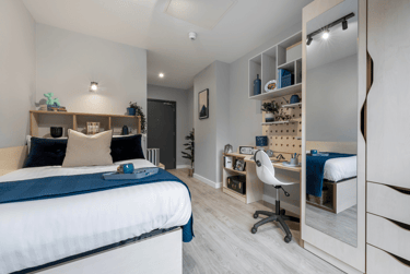 6 Bed Premium En Suite at Alma Place, 16 Library Street, City Centre, Belfast, BT12JD - Image 1