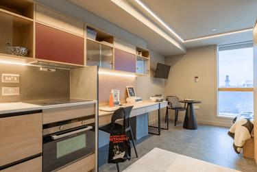 Superior Studio at Potterrow, 16-20 Potterrow, Marchmont, Edinburgh, EH89BL - Image 1