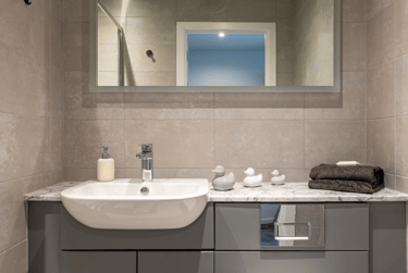 Gold Studio at Glasgow West End, 31 Gilbert Street, City Centre, Glasgow, G38JY - Image 4