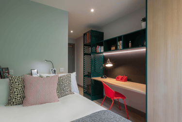 Silver En Suite - Image 5