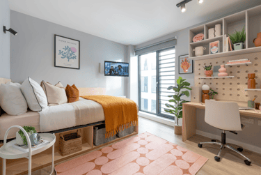 Classic Studio at Alma Place, 16 Library Street, City Centre, Belfast, BT12JD - Image 2