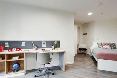 Platinum Studio - Image 1