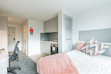 Platinum Studio at Glasgow West End, 31 Gilbert Street, City Centre, Glasgow, G38JY - Image 2