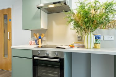 Silver Two Bed Flat - Image 3