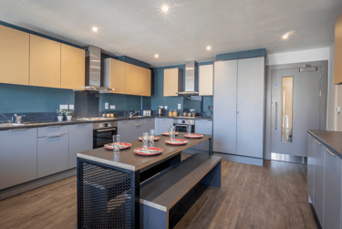 Silver En Suite - Image 2