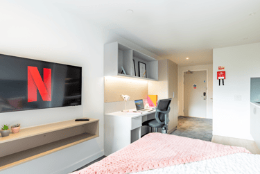 Platinum Studio at Glasgow West End, 31 Gilbert Street, City Centre, Glasgow, G38JY - Image 4