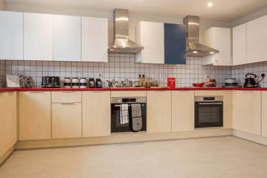 Silver En Suite - Image 6