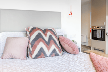 Diamond Studio at Glasgow West End, 31 Gilbert Street, City Centre, Glasgow, G38JY - Image 4