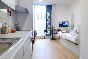 Platinum Plus Studio - Image 1