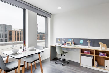 Silver Studio at Dunaskin Mill, 5 Dunaskin Court, West End, Glasgow, G116QJ - Image 1