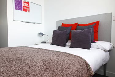 En Suite Club Refurbished at MyPad Paisley, 26 Gilmour Street, Central, Paisley, PA11EQ - Image 1