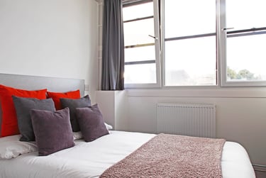 En Suite Club Refurbished at MyPad Paisley, 26 Gilmour Street, Central, Paisley, PA11EQ - Image 2