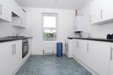 4 bed house, 27 Alexandra Road (students), Plymouth, PL47EE - Image 3