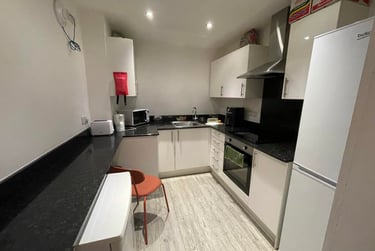 13 bed house, 8 Queen Anne Terrace (students), Plymouth, PL48EG - Image 5