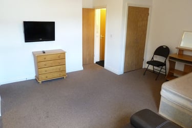 1 bed studio, Flat 7, Plymouth, PL48NH - Image 1