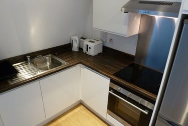 1 bed studio, Flat 7, Plymouth, PL48NH - Image 6