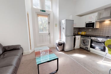 3 bed house, Flat 1 Whitefield House (students), Plymouth, PL48NH - Image 2