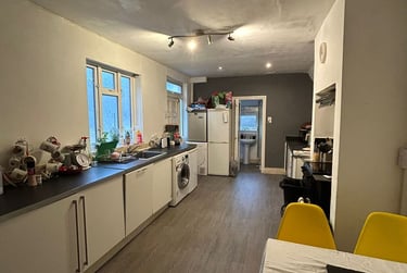 4 bed house, 20 Derry Avenue (students), Plymouth, PL46BH - Image 8