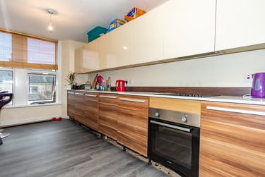 7 bed house, Tff, Plymouth, PL47DR - Image 1