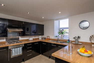 4 bed flat, Flat A The Clubhouse (students), Plymouth, PL46LD - Image 2