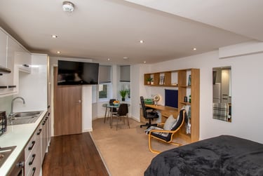 1 bed flat, Studio 3 The Clubhouse (students), Plymouth, PL46LD - Image 3