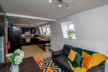 8 bed flat, The Loft The Clubhouse (students), Plymouth, PL46LD - Image 4