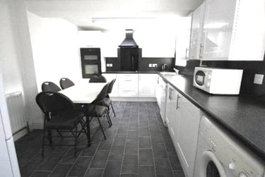 6 bed house, 66 Alexandra Road (students), Plymouth, PL47JT - Image 11