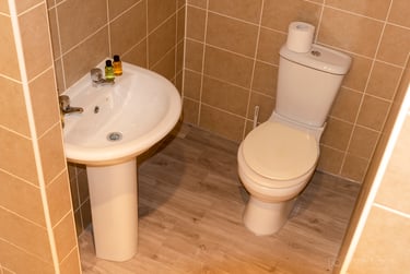 4 bed house, Flat 2, Plymouth, PL48PN - Image 1