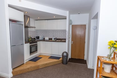 1 bed studio, Flat 3, Plymouth, PL48NH - Image 1