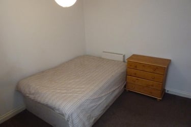 1 bed studio, Flat 3, Plymouth, PL48NH - Image 4
