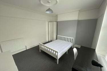 5 bed house, 40 Kensington Road (students), Plymouth, PL47LU - Image 1