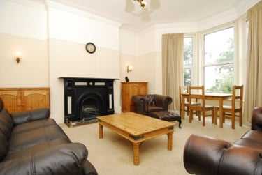 4 bed house, 27 Alexandra Road (students), Plymouth, PL47EE - Image 1