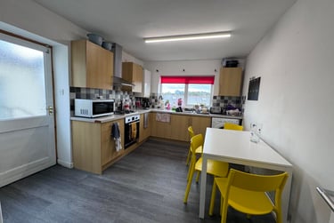 3 bed house, 204 North Road West TFF (students), Plymouth, PL15DE - Image 1
