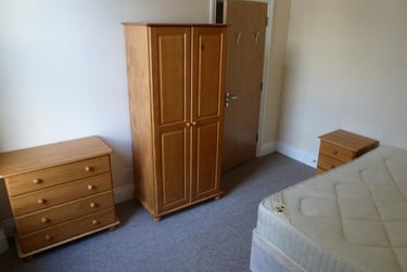 3 bed house, 39B Connaught Avenue (students), Plymouth, PL47BU - Image 1