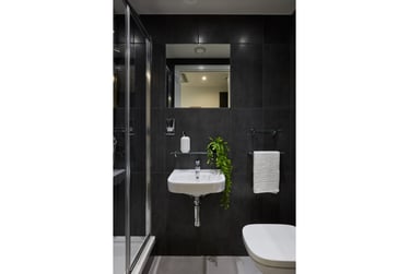 Ensuite Bedroom C1304E at urbanest Battersea, 125 Battersea Park Road, Battersea, London, SW84DS - Image 3