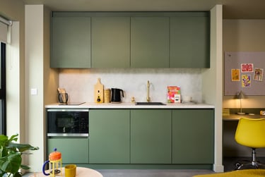 Roomy 2 at The Storehouse, Central Road, City Centre, Leeds, LS16BX - Image 4