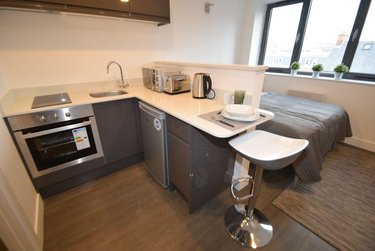 1 bed studio, 100 Arundel Street, Devonshire Green, Sheffield, S14FL - Image 1