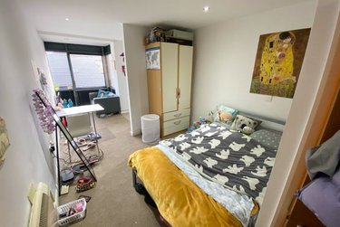 1 bed studio, Filey Lane, Broomhall, Sheffield, S37BR - Image 1