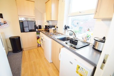 2 bed flat, 740a Ecclesall Road, Ecclesall, Sheffield, S118TB - Image 5