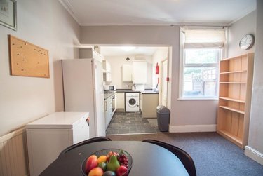 4 bed house, Walton Rd, Sharrowvale, Sheffield, S118RE - Image 3