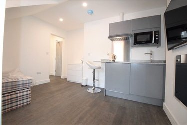 1 bed studio, Studio 5 313a Ecclesall Road, Sharrow, Sheffield, S118NX - Image 6