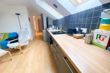 2 bed flat, 832-834 Ecclesall Road, Ecclesall, Sheffield, S118TD - Image 4