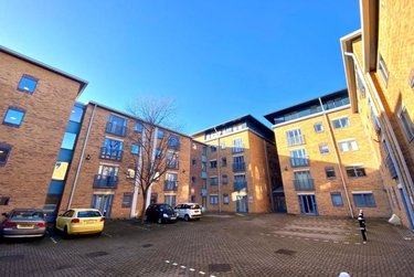 2 bed flat, 2 Leadmill Street, Heeley, Sheffield, S14SA - Image 9